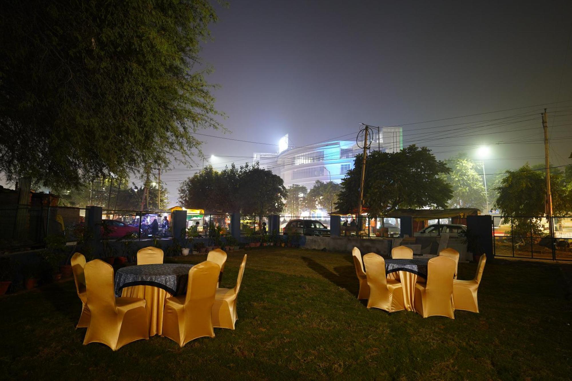 Posh Garden Inn Artemis Hospital Road Gurgaon Extérieur photo